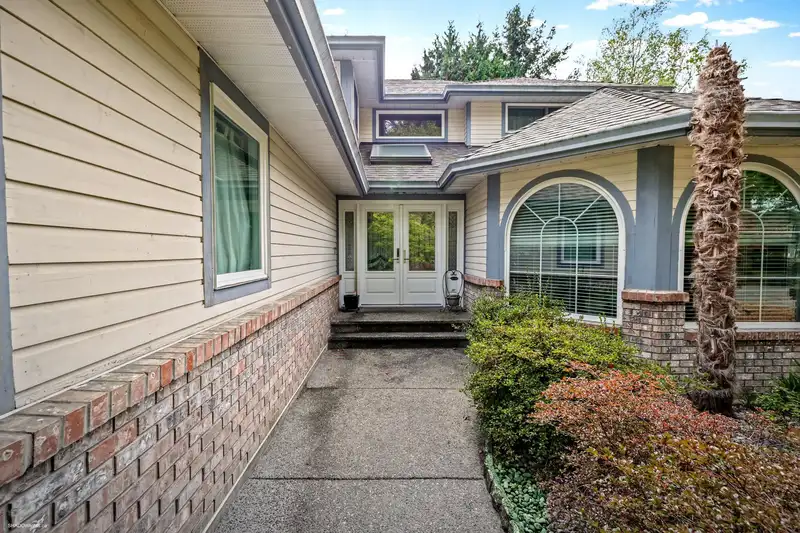 12329 NORTHPARK CRESCENT - photo 4 of 25