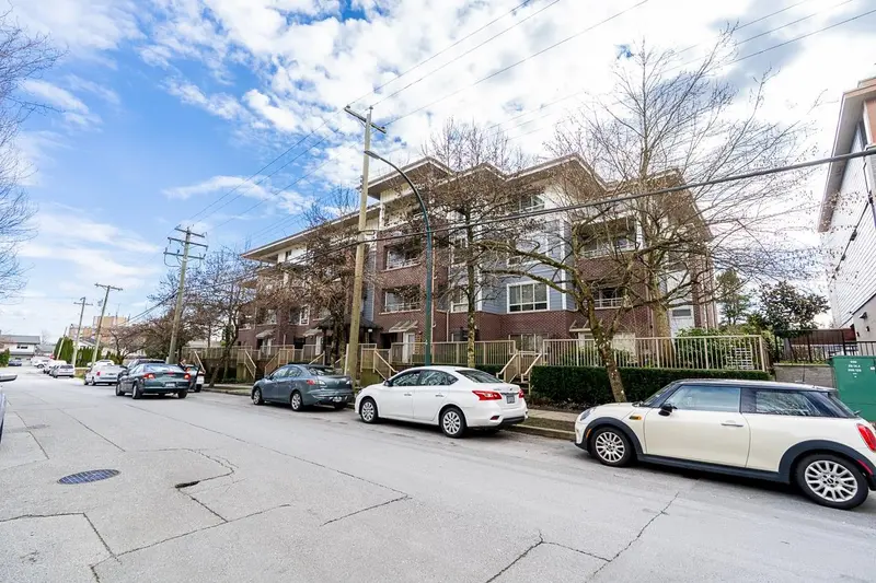 307 2228 WELCHER AVENUE - photo 2 of 25