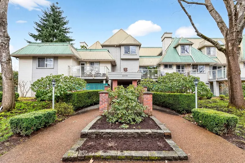 101 22275 123 AVENUE - photo 1 of 25