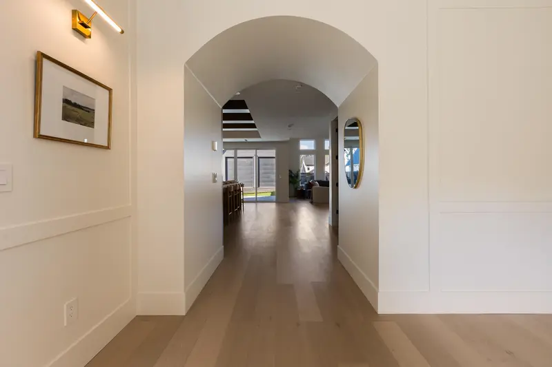 23709 40 AVENUE - photo 2 of 25