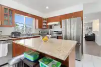 7991 138A STREET - thumbnail 4