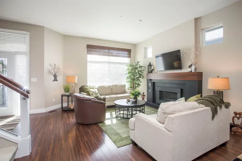 10497 ROBERTSON STREET - photo 3 of 25