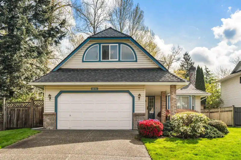8094 164A STREET - photo 2 of 36
