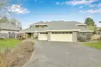 9312 163 STREET - thumbnail 2