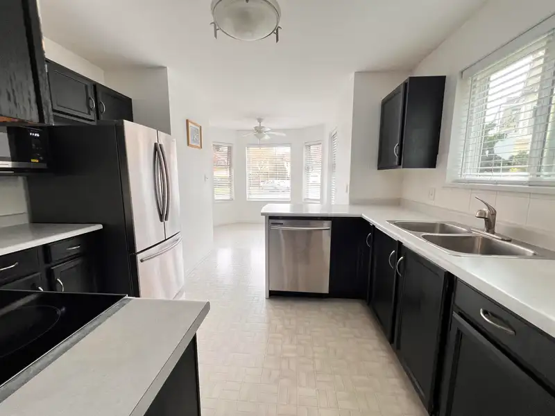 114 6841 138 STREET - photo 2 of 27