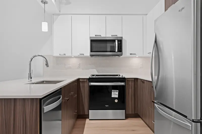 410 22562 121 AVENUE - photo 4 of 25