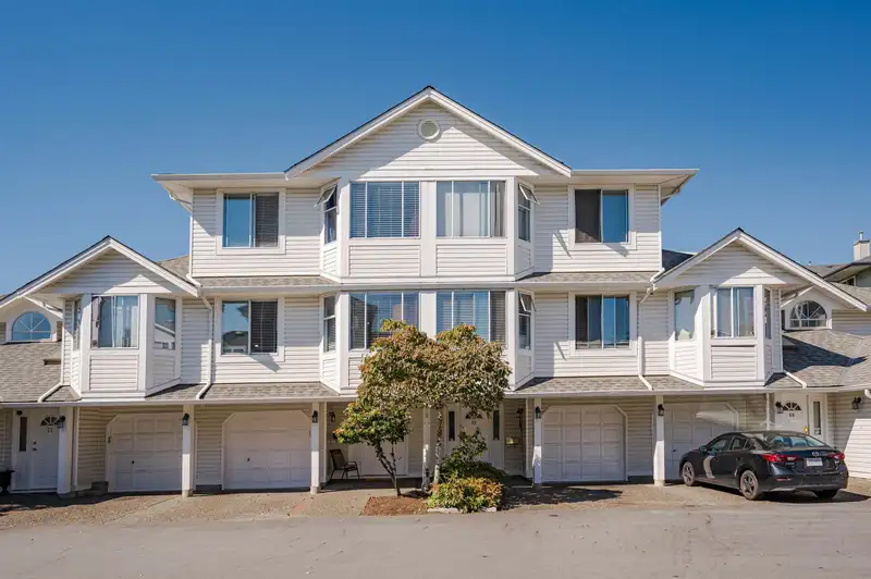 58 7955 122 STREET - photo 2 of 38