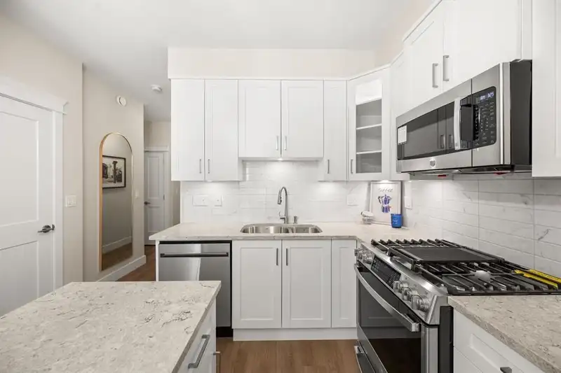 307 11063 RAVINE ROAD - photo 2 of 14