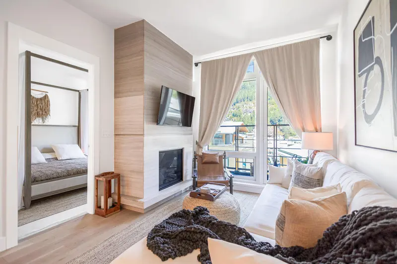 408 6687 NELSON AVENUE - photo 1 of 25