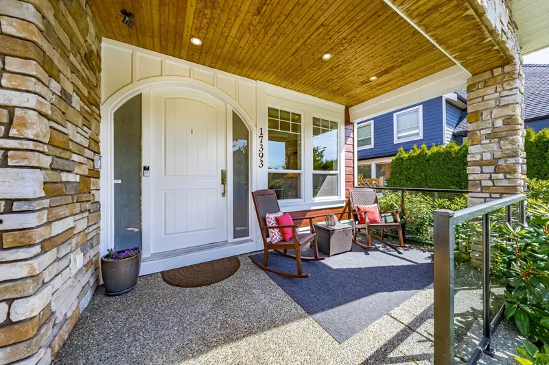 17393 2 AVENUE - photo 2 of 25