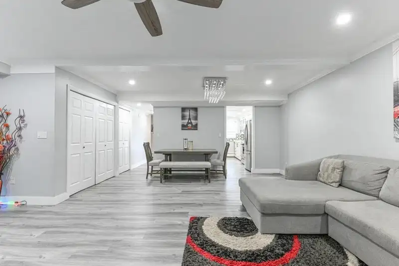 214 13933 74 AVENUE - photo 4 of 31