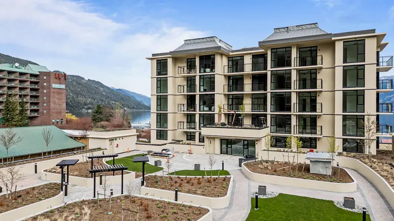 702 120 ESPLANADE AVENUE - photo 1 of 25