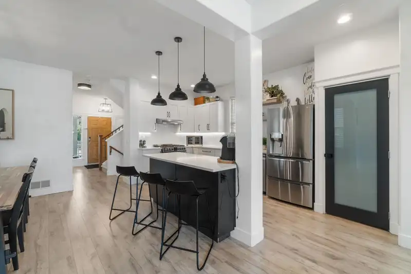 14691 60TH AVENUE - photo 3 of 36