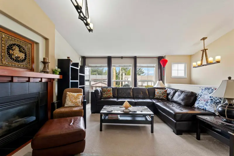 11982 230 STREET - photo 3 of 25