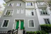95 8168 136A STREET - thumbnail 2
