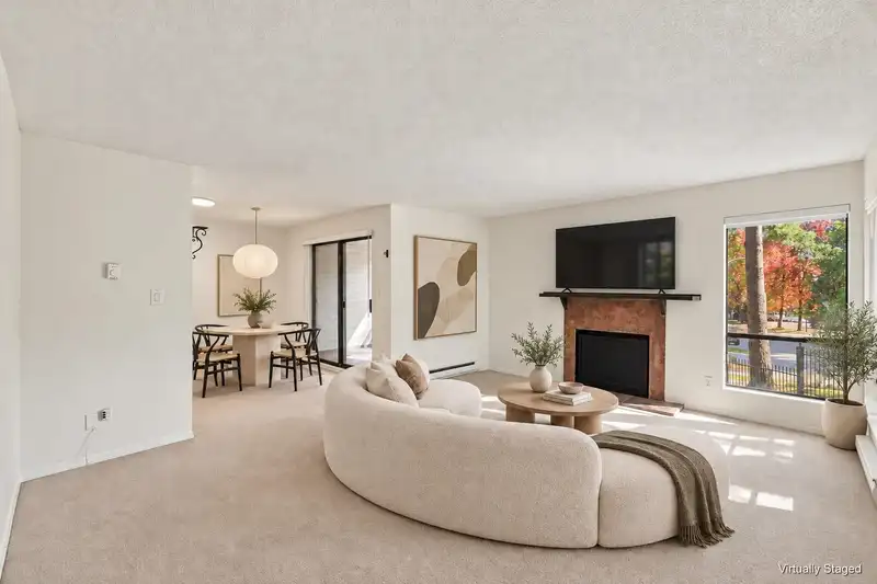10511 HOLLY PARK LANE - photo 2 of 24