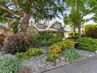5677 185 STREET - thumbnail 4