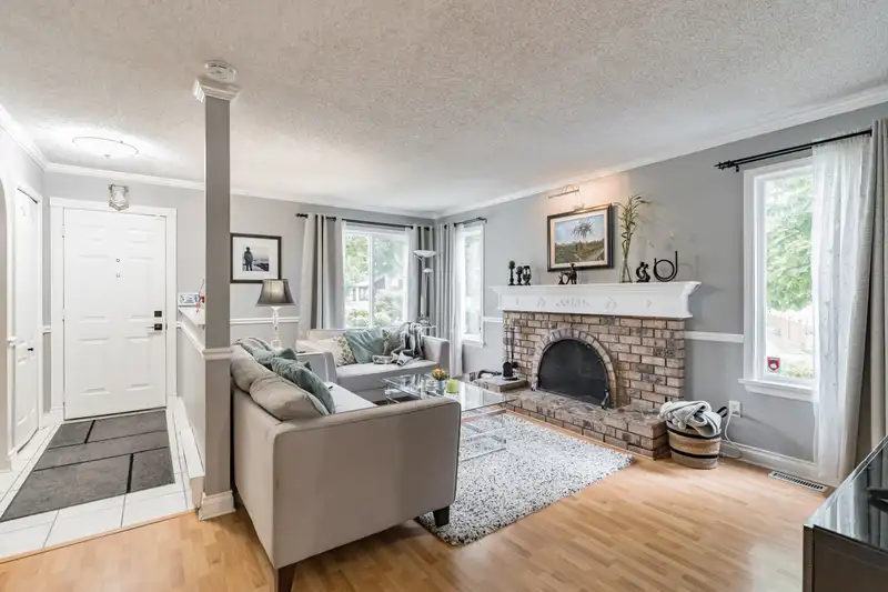 7063 129A STREET - photo 2 of 25