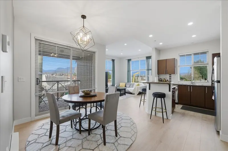 410 2478 SHAUGHNESSY STREET - photo 4 of 25