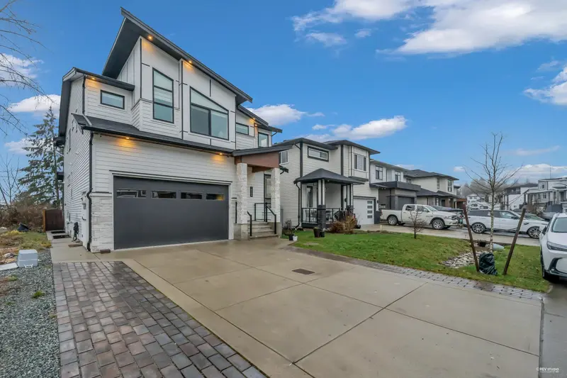 10509 MCVEETY STREET - photo 2 of 25