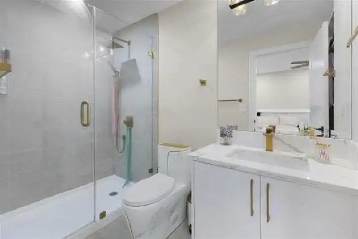 18244 54 AVENUE - photo 4 of 39