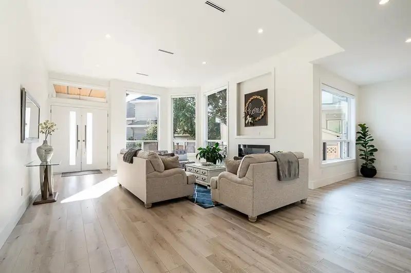 16177 89 A AVENUE - photo 4 of 25