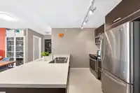 1209 9981 WHALLEY BOULEVARD - thumbnail 5