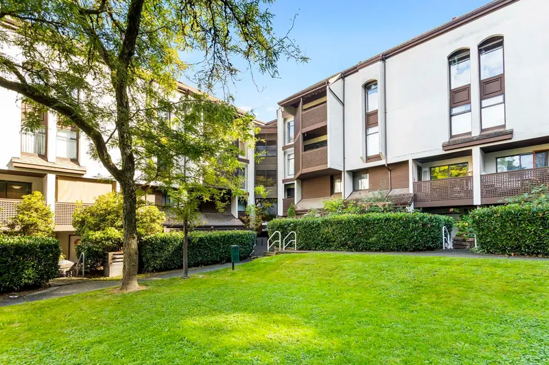 6 340 GINGER DRIVE - photo 1 of 25