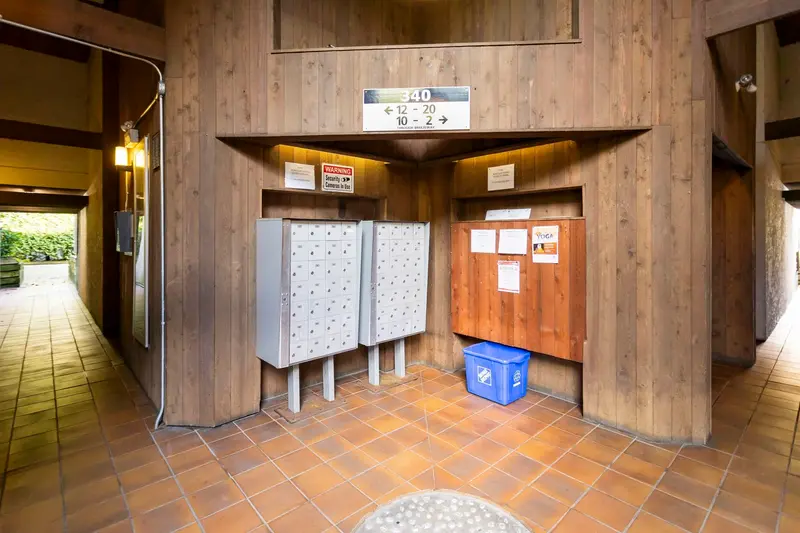 6 340 GINGER DRIVE - photo 2 of 25