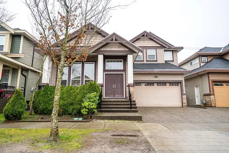 6663 125A STREET - photo 2 of 25