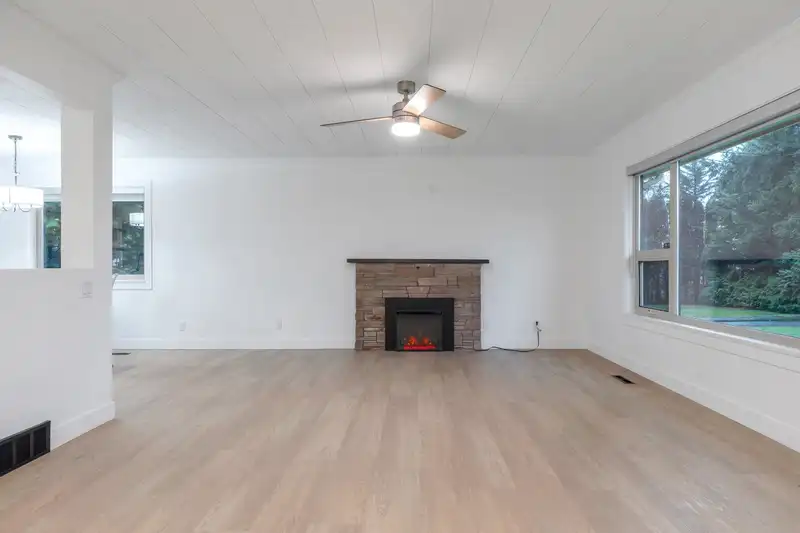 8780 187 STREET - photo 4 of 31