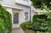 2104 18530 LAURENSEN PLACE - thumbnail 2