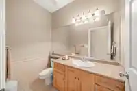 16527 63B AVENUE - thumbnail 17
