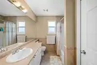 16527 63B AVENUE - thumbnail 29
