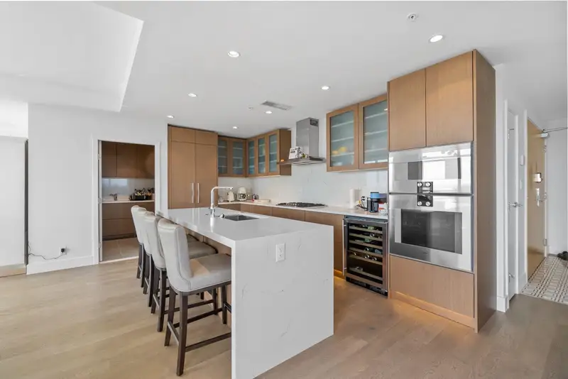 2201 1632 LIONS GATE LANE - photo 4 of 25