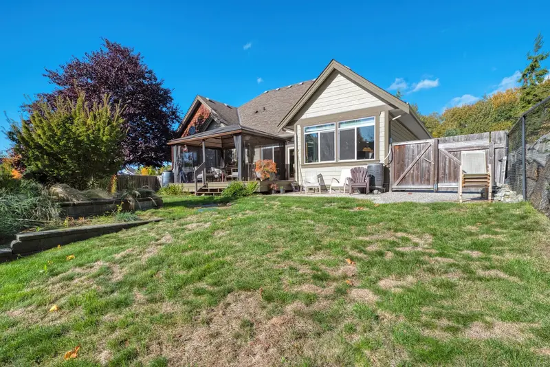 5005 BAY ROAD - photo 4 of 25