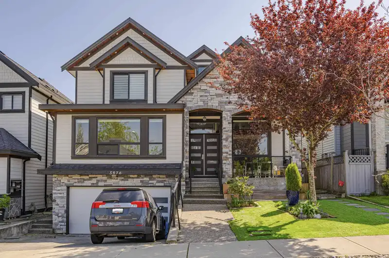 5876 139A STREET - photo 2 of 40