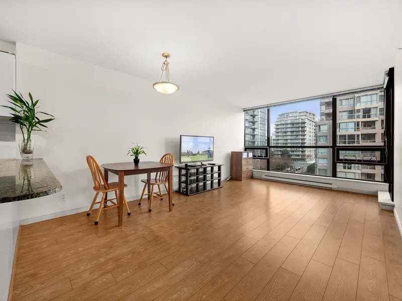 905 8100 SABA ROAD - photo 2 of 21