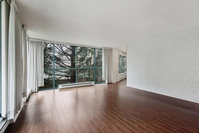 305 8811 LANSDOWNE ROAD - photo 4 of 25