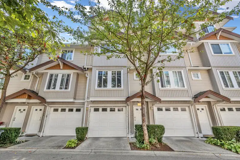 111 12711 64 AVENUE - photo 1 of 26