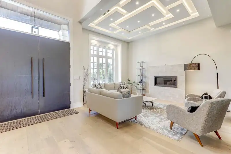 18626 57 AVENUE - photo 3 of 40