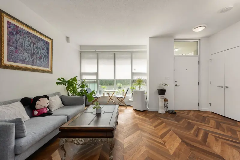 253 108 W 1ST AVENUE - photo 4 of 25