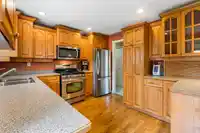 13512 CRESTVIEW DRIVE - thumbnail 8