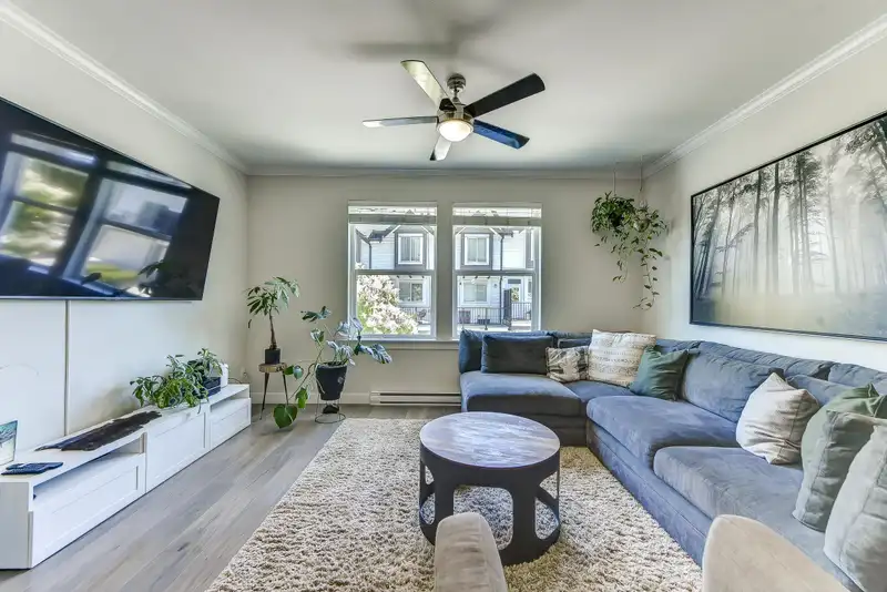 12 6089 144 STREET - photo 2 of 40