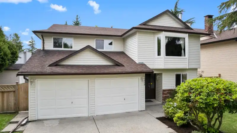 15252 97 AVENUE - photo 1 of 40