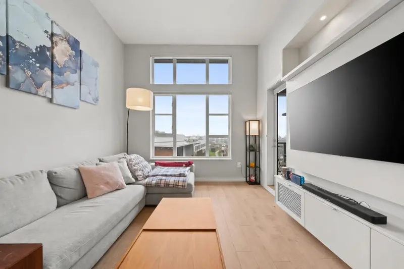 416 550 SEABORNE PLACE - photo 3 of 25