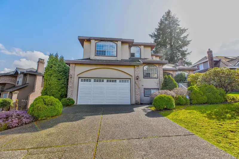 16660 CHERRYHILL CRESCENT - photo 1 of 21