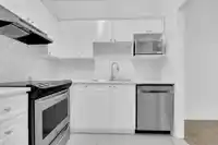 203 8142 120A STREET - thumbnail 4
