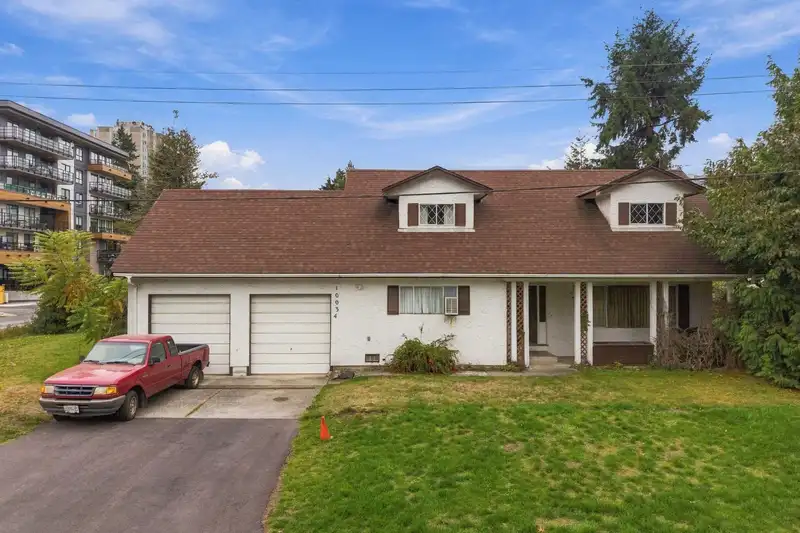 10034 132A STREET - photo 2 of 23
