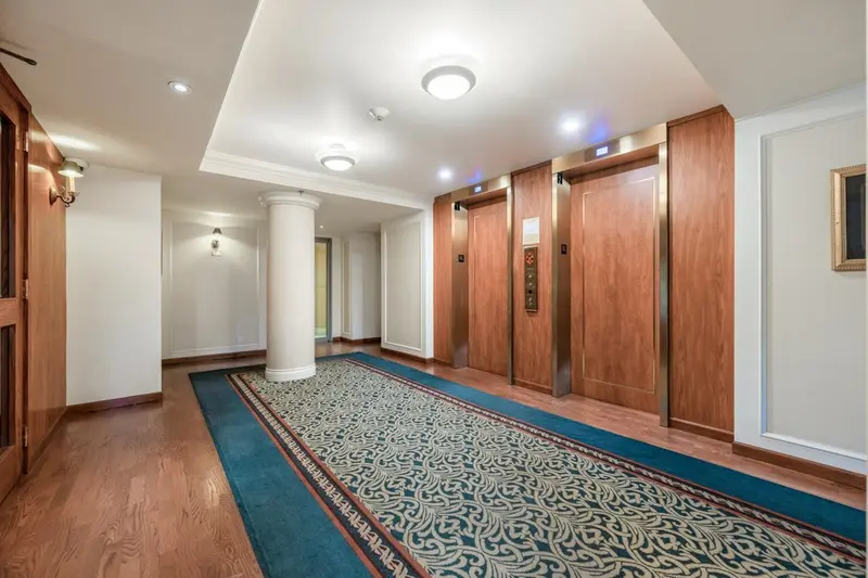 1204 5775 HAMPTON PLACE - photo 3 of 25